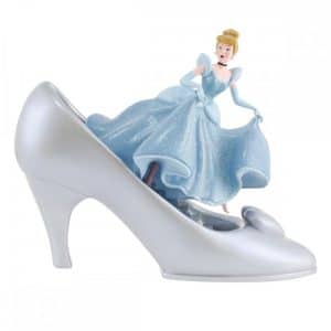 Figura Enesco! Cinderella With Shoe - Disney